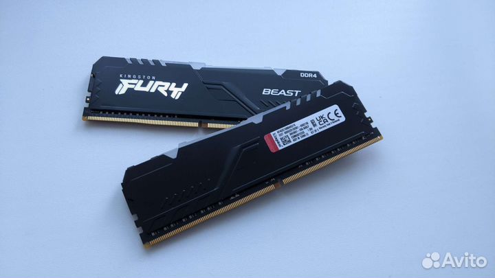 Оперативная память RGB ddr4 16gb KingstonFury 3200