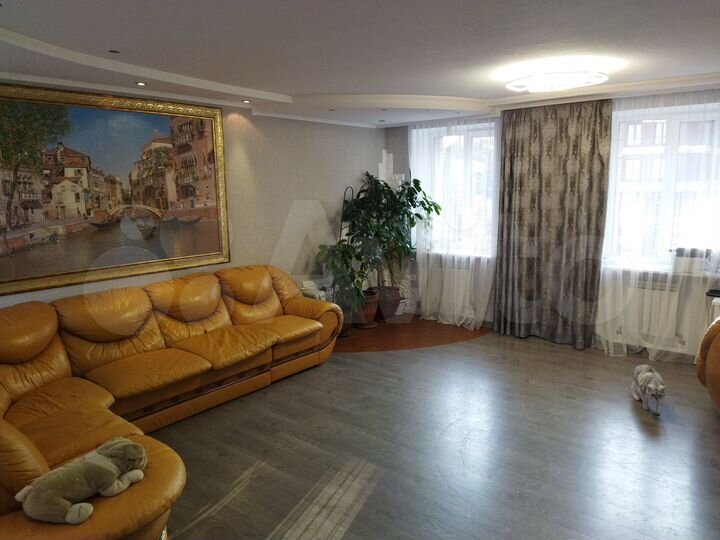 4-к. квартира, 143,8 м², 3/6 эт.