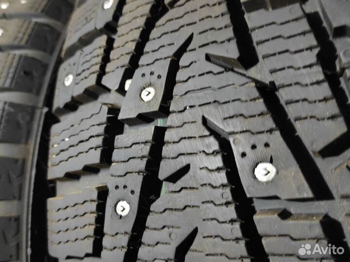 Шины зимние Nokian Nordman на дисках 235/60r18