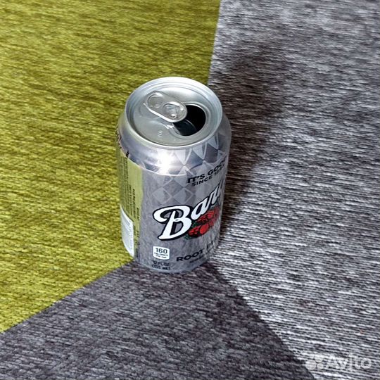 Банка американское корневое пиво Barq's Root Beer