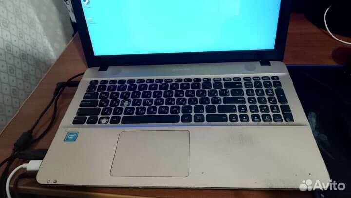Ноутбук asus