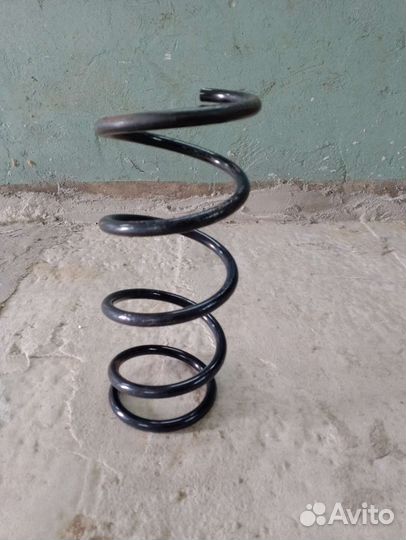 Пружина Рено Логан передняя