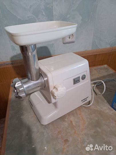 Мясорубка scarlett