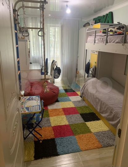 3-к. квартира, 72 м², 1/5 эт.