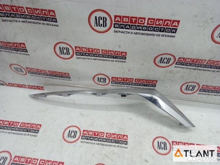 Молдинг передний правый nissan note