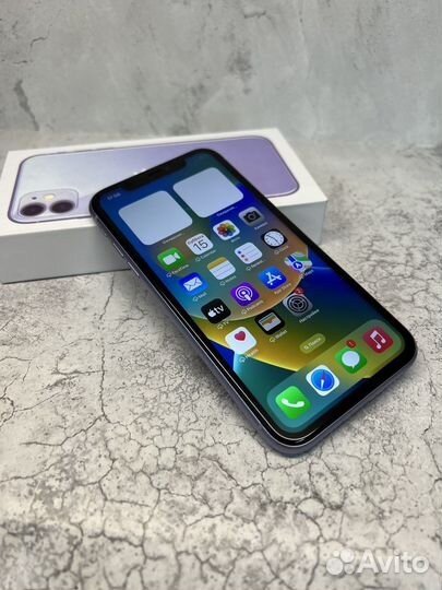 Телефон iPhone 11 128gb в идеале