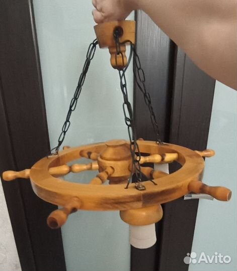 Люстры потолочные 2 штуки, плафоны