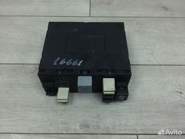 Другие эбу моторного отсека Volkswagen Golf