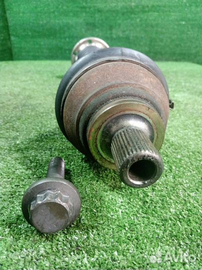 Привод передний левый Volkswagen Golf 6 caxa