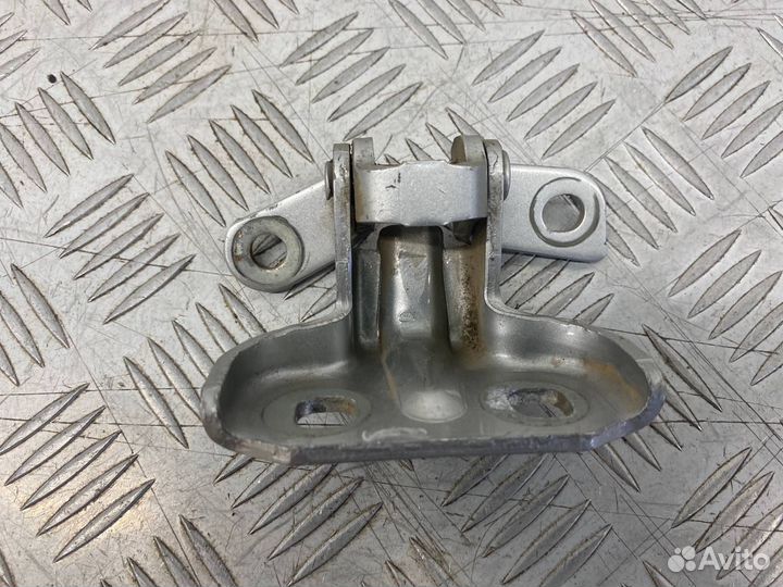 Б/У петля двери задний левый Opel Astra J P10