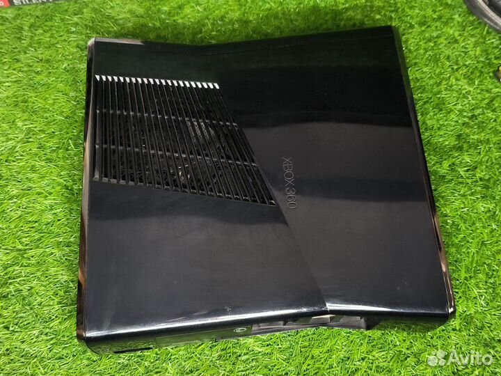 Xbox 360 Slim LT 3.0 + Игры