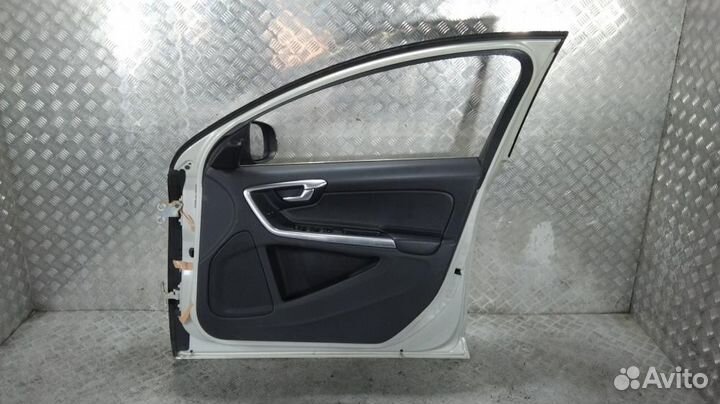 Дверь передняя для Volvo V60 1