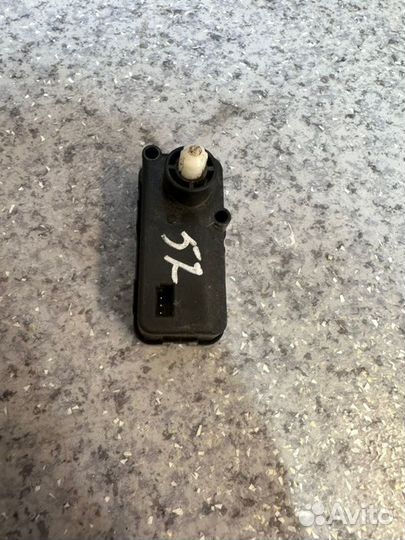 Корректор фар Hyundai Solaris 1