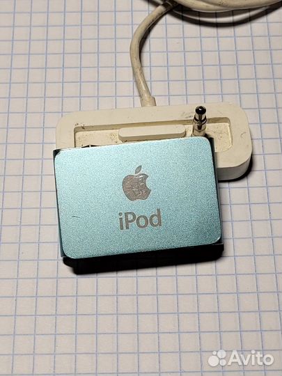 Плеер-прищепка iPod shuffle Gen2 1Gb Light Blue