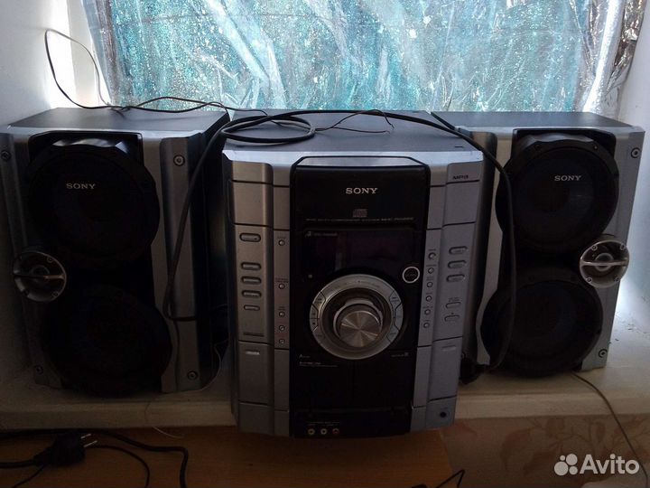 Музыкальный центр sony