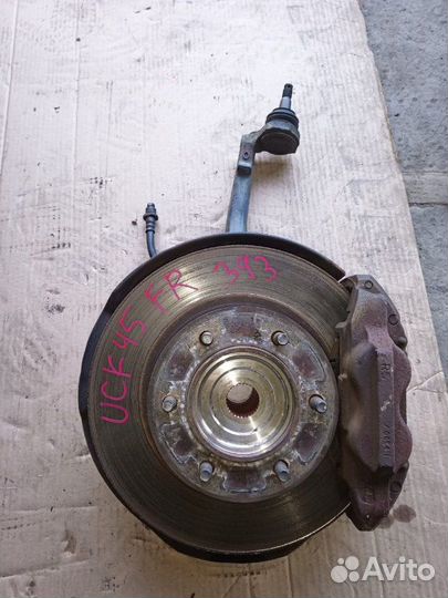 Ступица передняя правая Toyota Sequoia UCK45