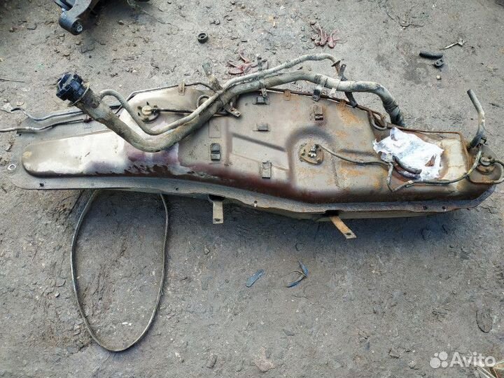 Бак топливный Mitsubishi Pajero