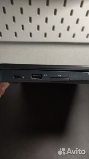 Dell Latitude 5480 (i5-7200u, 8Gb, SSD M2 512GB)