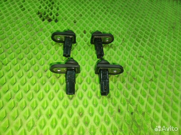 Выключатель концевой Kia Rio