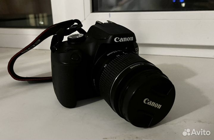 Зеркальный фотоаппарат canon eos 4000d