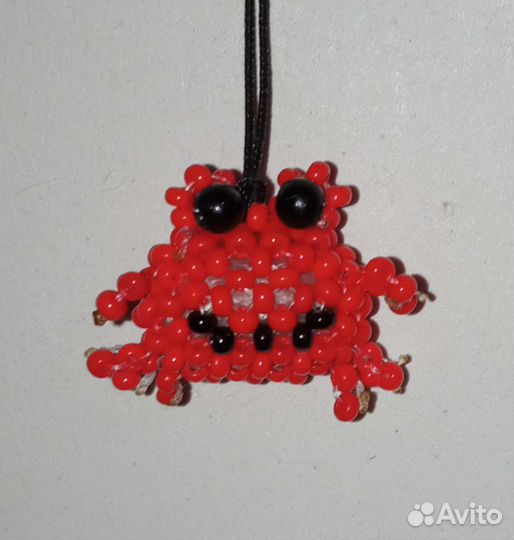 Маленькие фигурки из бисера