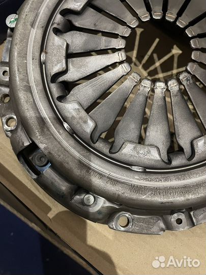 Комплект сцепления Valeo