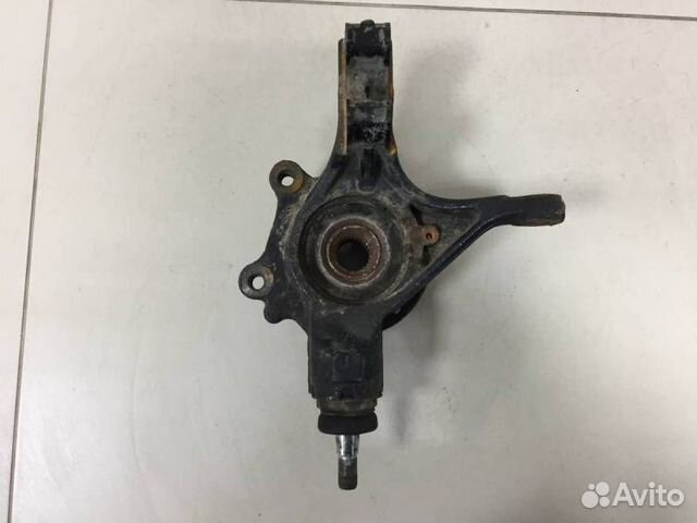 Кулак поворотный передний правый Citroen C4 2011