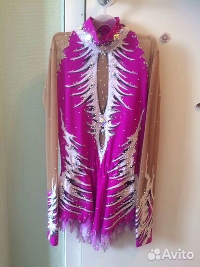 Костюм для фигурного катания