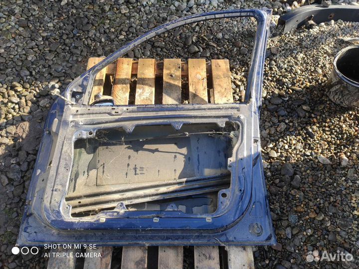 Дверь передняя правая Skoda Fabia