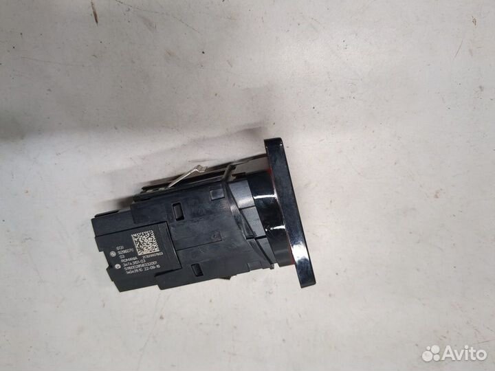 Кнопка аварийки BMW 7 G11, G12, 2016