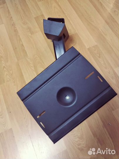 Металлическая подставка под телевизор