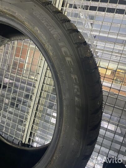 Toyo Observe Ice-Freezer 245/45 R19