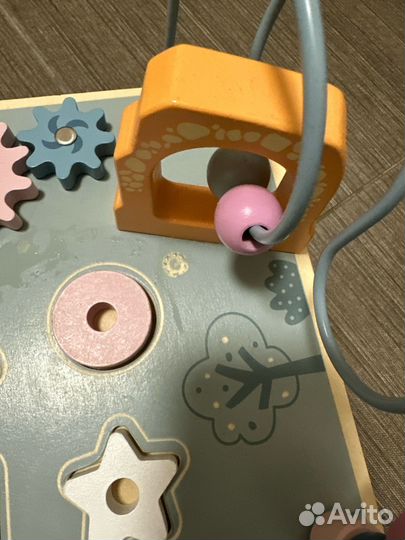 Детский столик бизиборд