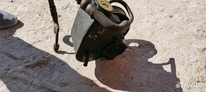 Насос гур для jeep zj wj