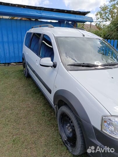 ВАЗ Largus Cross 1.6 МТ, 2018, 98 000 км