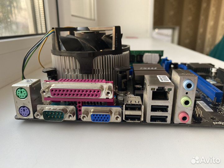 Материнская плата с процессором