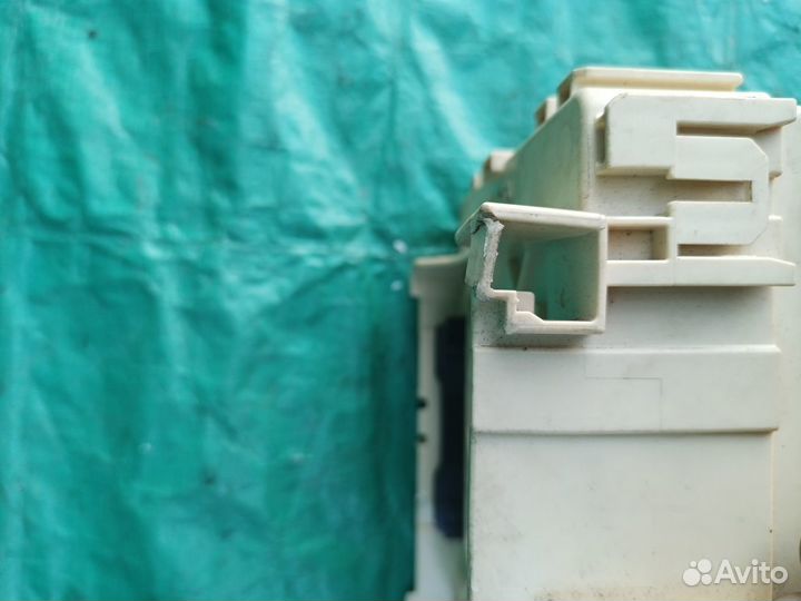 Блок предохранителей Toyota Corolla 2012-2016 г