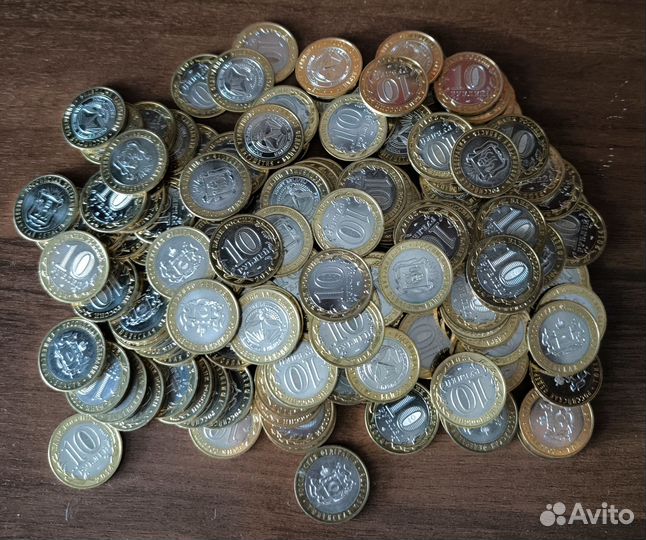 Юбилейные монеты биметалл 150 штук