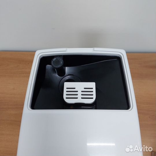 Кофемашина Delonghi Dinamica ecam350.35.W