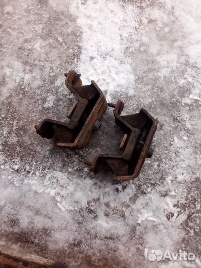 Санг енг кайрон подушка двигателя