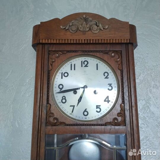 Антикварные настенные часы Junghans 30-е годы