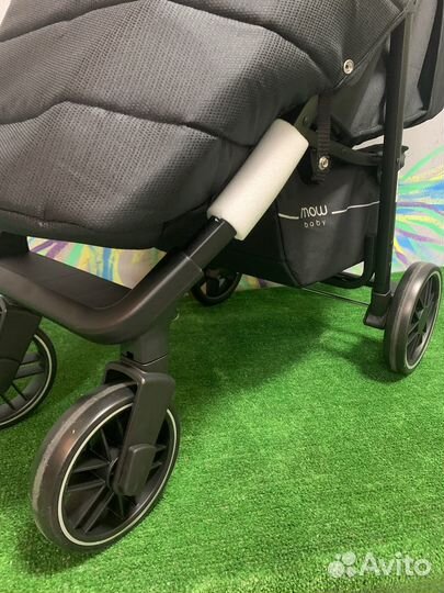 Коляска детская mowbaby 
