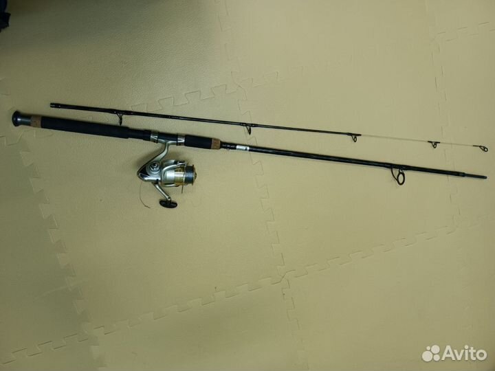 Спиннинг serfmaster с катушкой daiwa