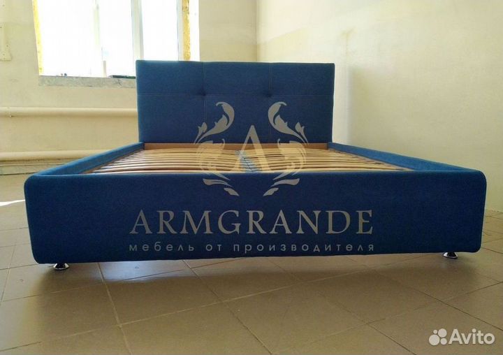 Дизайнерская кровать