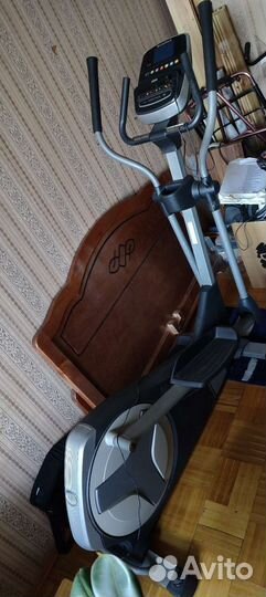 Эллипсоидный тренажер NordicTrack