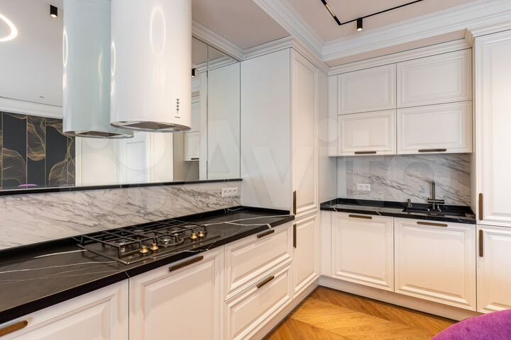 3-к. квартира, 230 м², 3/5 эт.