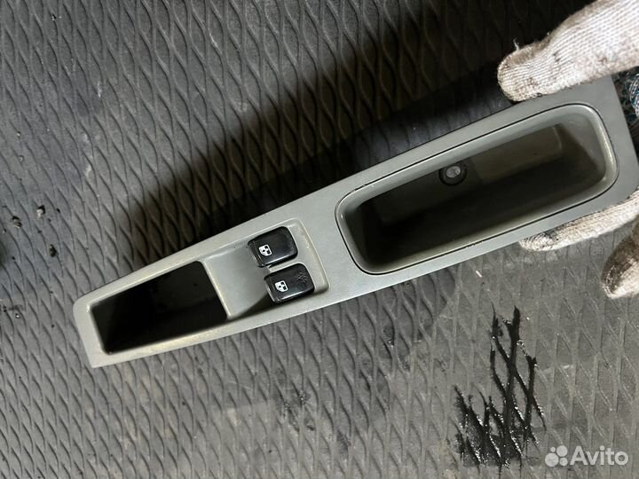 Блок кнопки степлоподьемников Chevrolet Lacetti