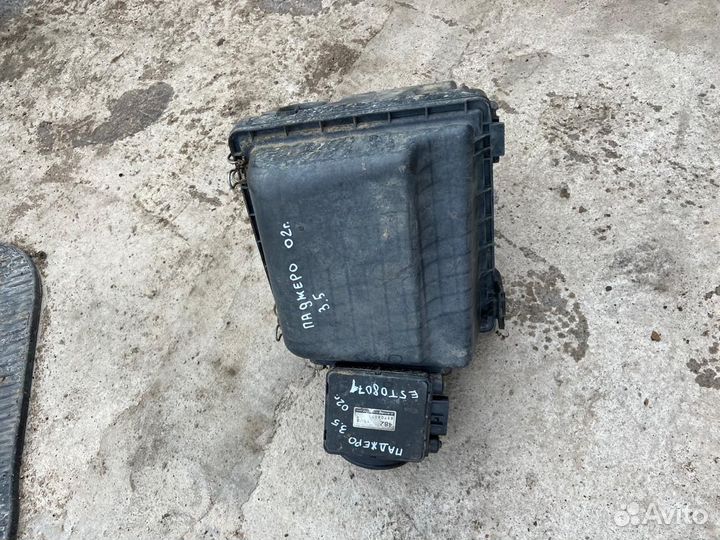 Корпус воздушного фильтра митсубиси паджеро 2002