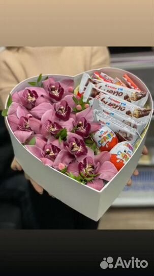 Цветы в коробках