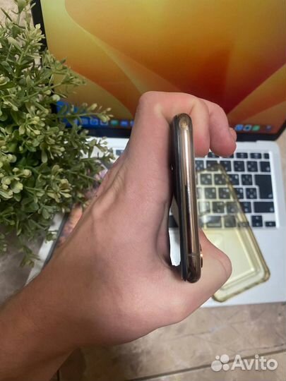 iPhone Xs Max, 64 ГБ